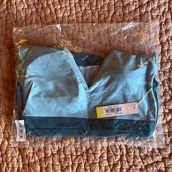 Summersalt The Ruffle Backflip one-piece swimsuit - Picture 4 of 4